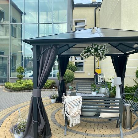 Apartamenty I Pokoje „Pod Jedynka” Konstantynów Lódzki Exterior foto