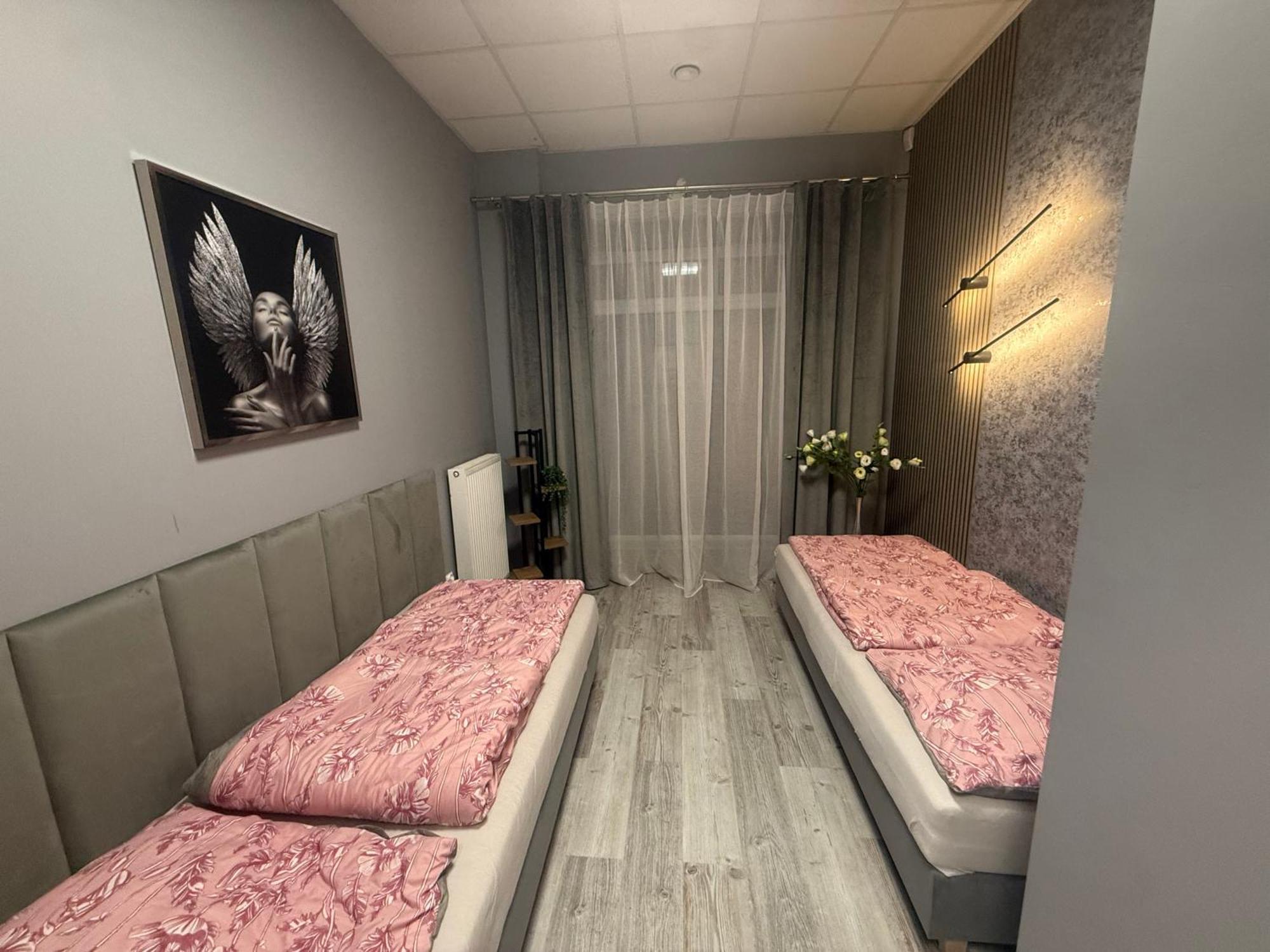 Apartamenty I Pokoje „Pod Jedynka” Konstantynów Lódzki Exterior foto